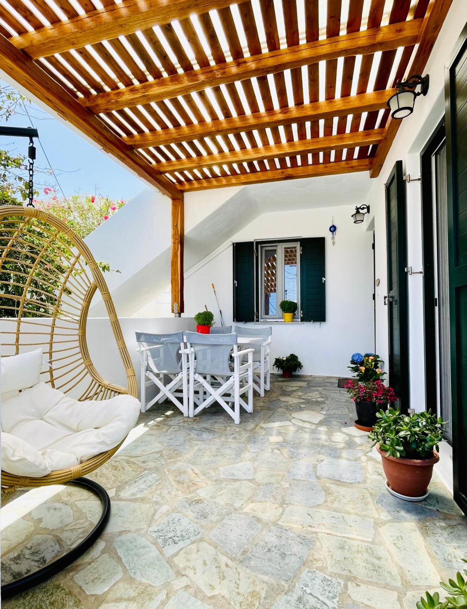 Emanouela'S Apartement In The Center Of Adamas Exterior foto
